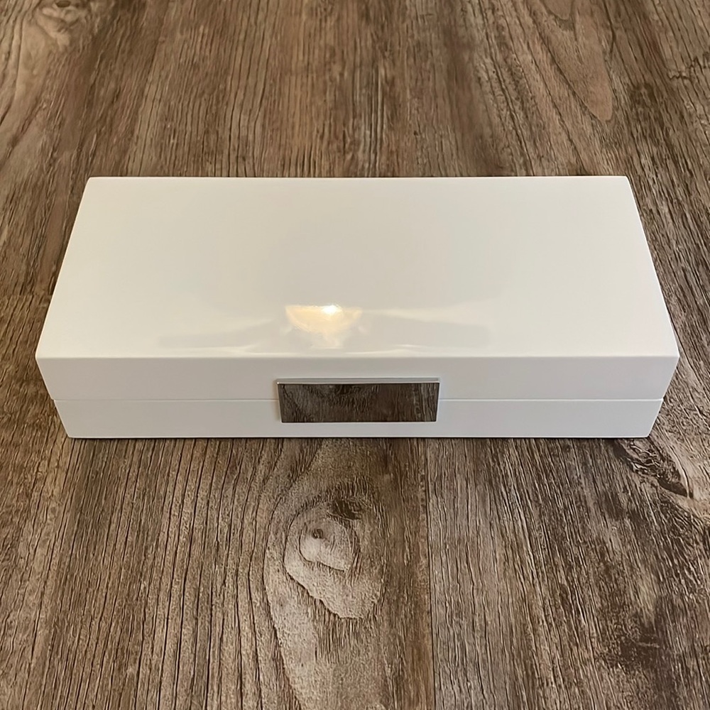 Addison Ross travel jewelry box white
